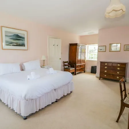 The White House Semesterbostad Grange-over-Sands