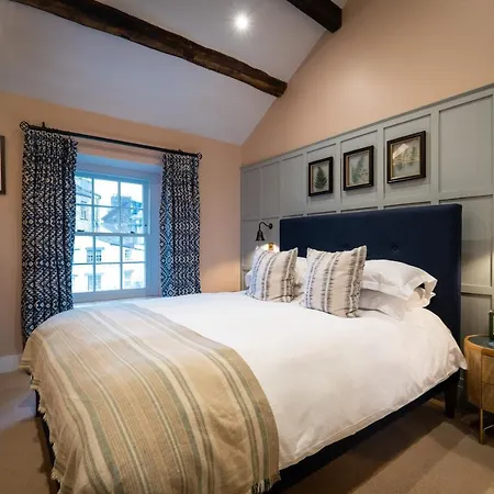 The White House Konukevi 5*